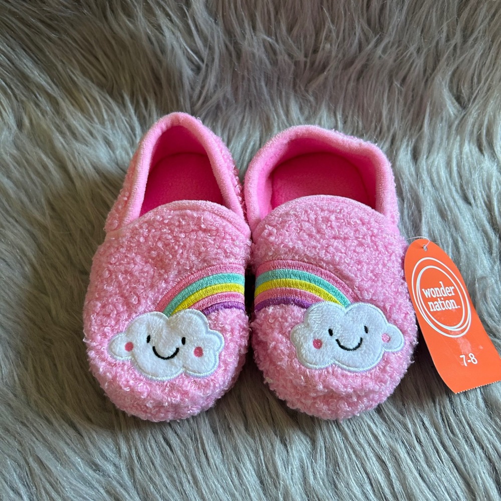 Wonder‎ Nation Slippers Toddler Girls Size 7-8 Pink Fuzzy Rainbow Slip On Shoes